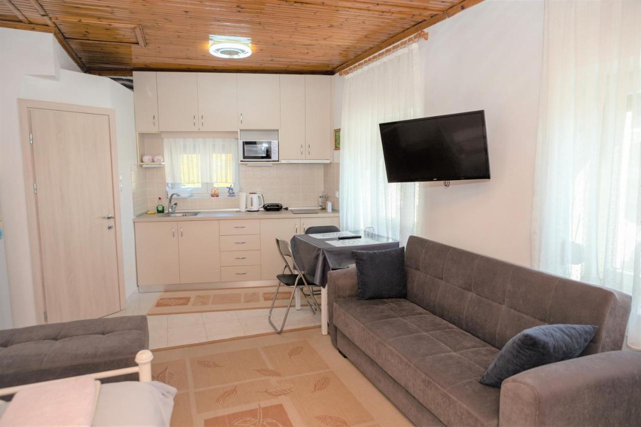 Safe And Cozy Studio In Xanthi! Eksteriør billede